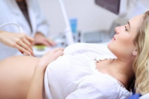 郑州第三代试管婴儿医院哪家好？费用如何？