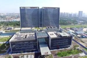 四川大学华西二院人工授精的费用大概是多少？挑选医院时有哪些标准？
