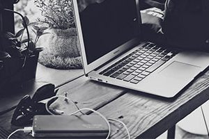 一侧巧克力囊肿影不影响怀孕？