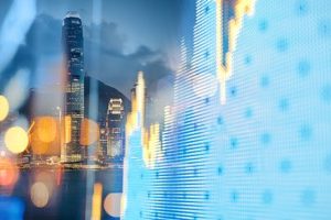 孕期满28周，胎宝开始练习“打嗝”，孕妈妈饮食上要避开这两类